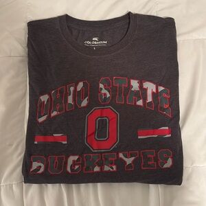 Men’s large Ohio State Tshirt